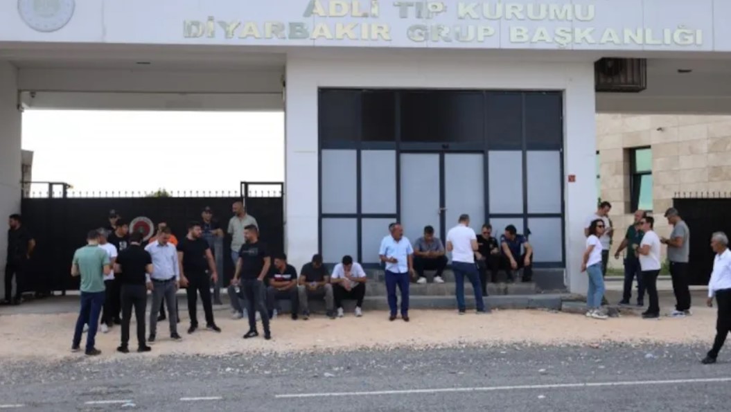 Küçük Narin’in cenazesi Adli Tıp Kurumu’nda