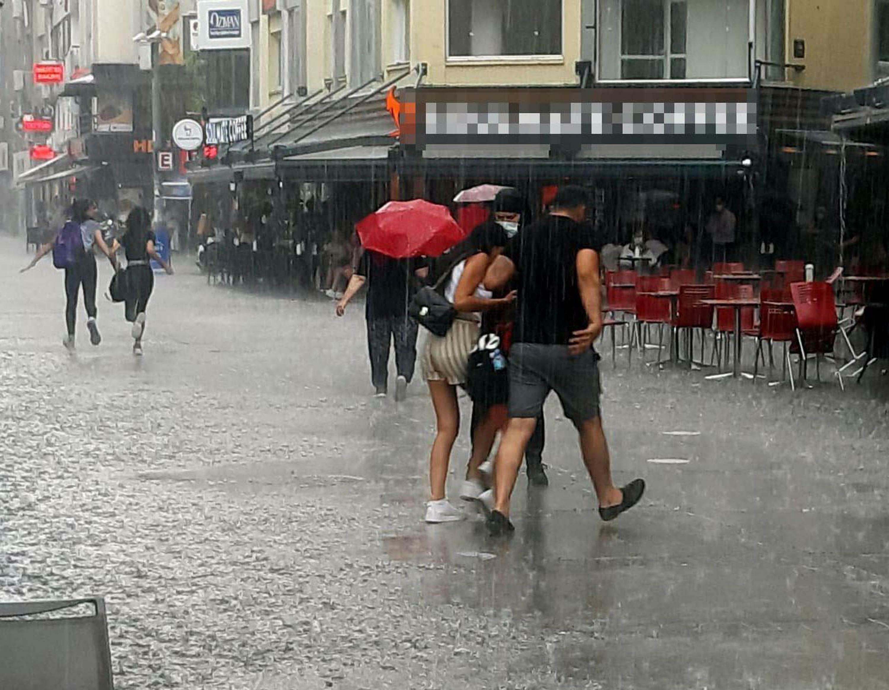 Meteoroloji'den İzmir için sağanak uyarısı