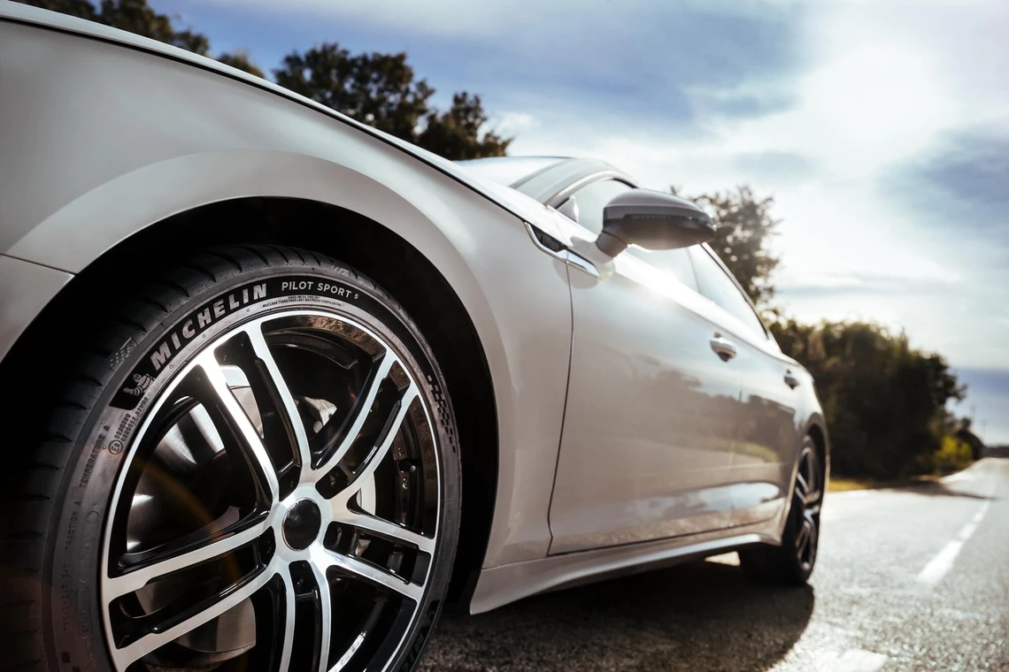 Dışişleri'nden lüks araçlar için 4 milyon liralık lastik harcaması