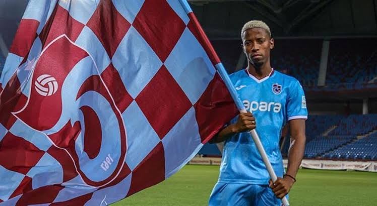 Trabzonspor’dan Banza tepkisi: Irkçı yaklaşıma izin vermeyiz