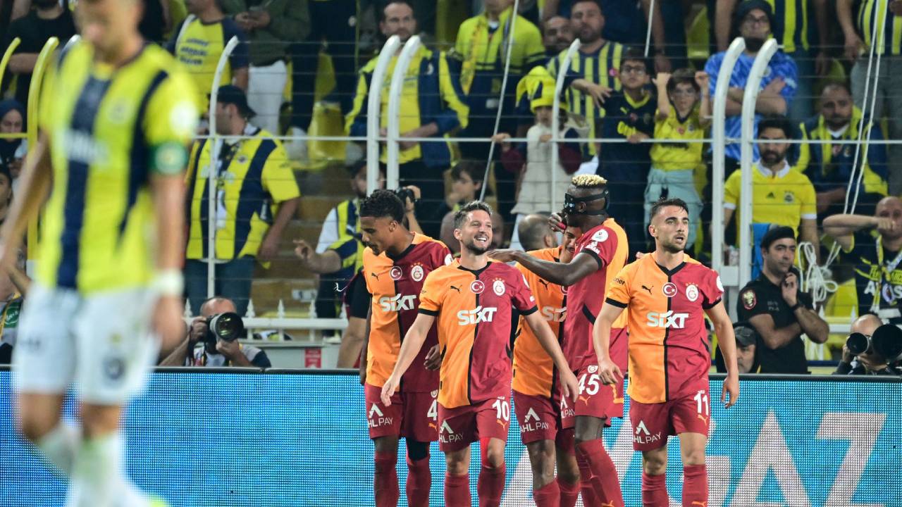 Galatasaray, Fenerbahçe deplasmanında 3 golle galip!