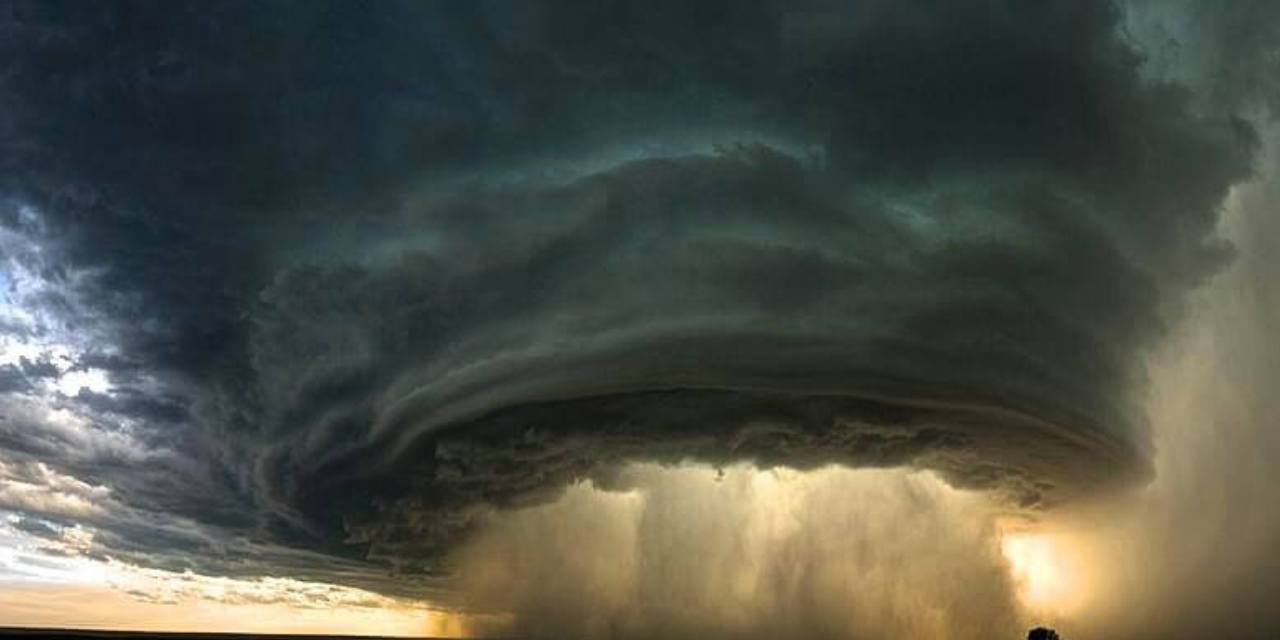 Meteoroloji'den uyarı: Adana'da "süper hücre" etkili olmaya devam ediyor