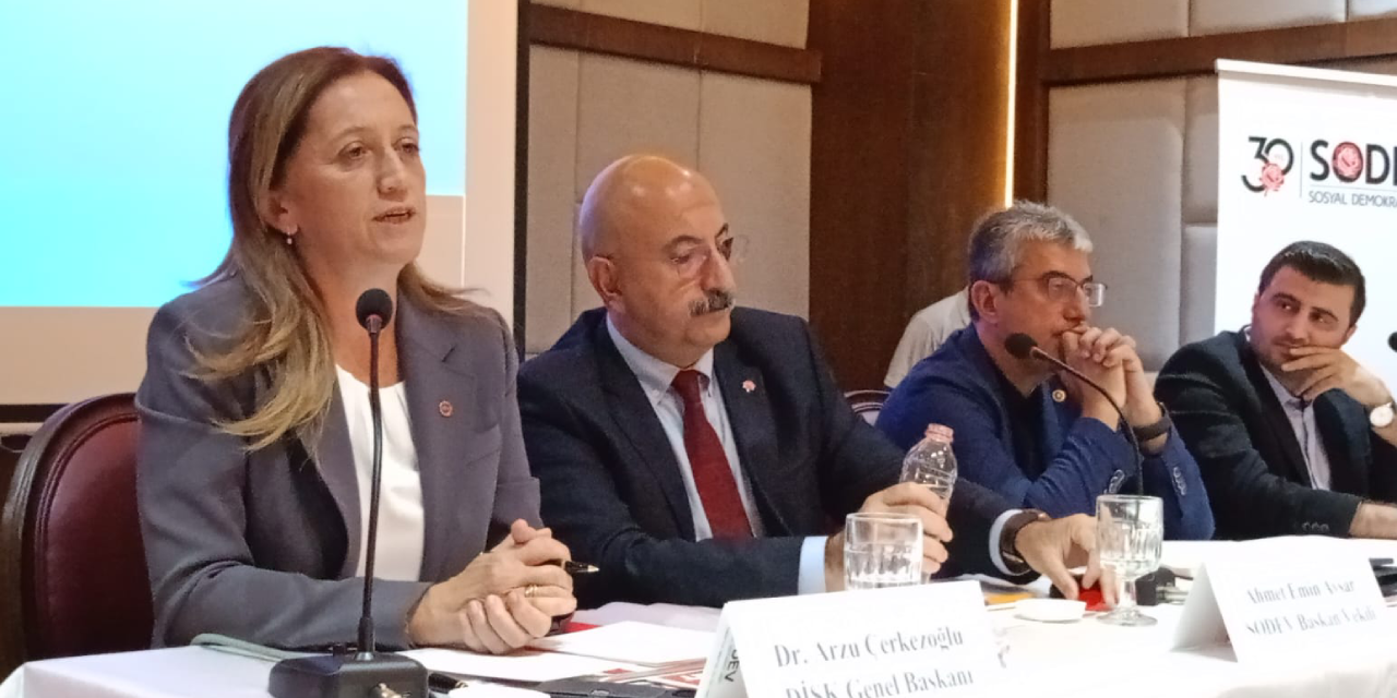 DİSK, 3 Ekim’de Ankara’da kitlesel miting yapacak