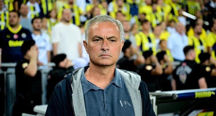 Jose Mourinho basın toplantısında kızdı: Hep aynı sorular…