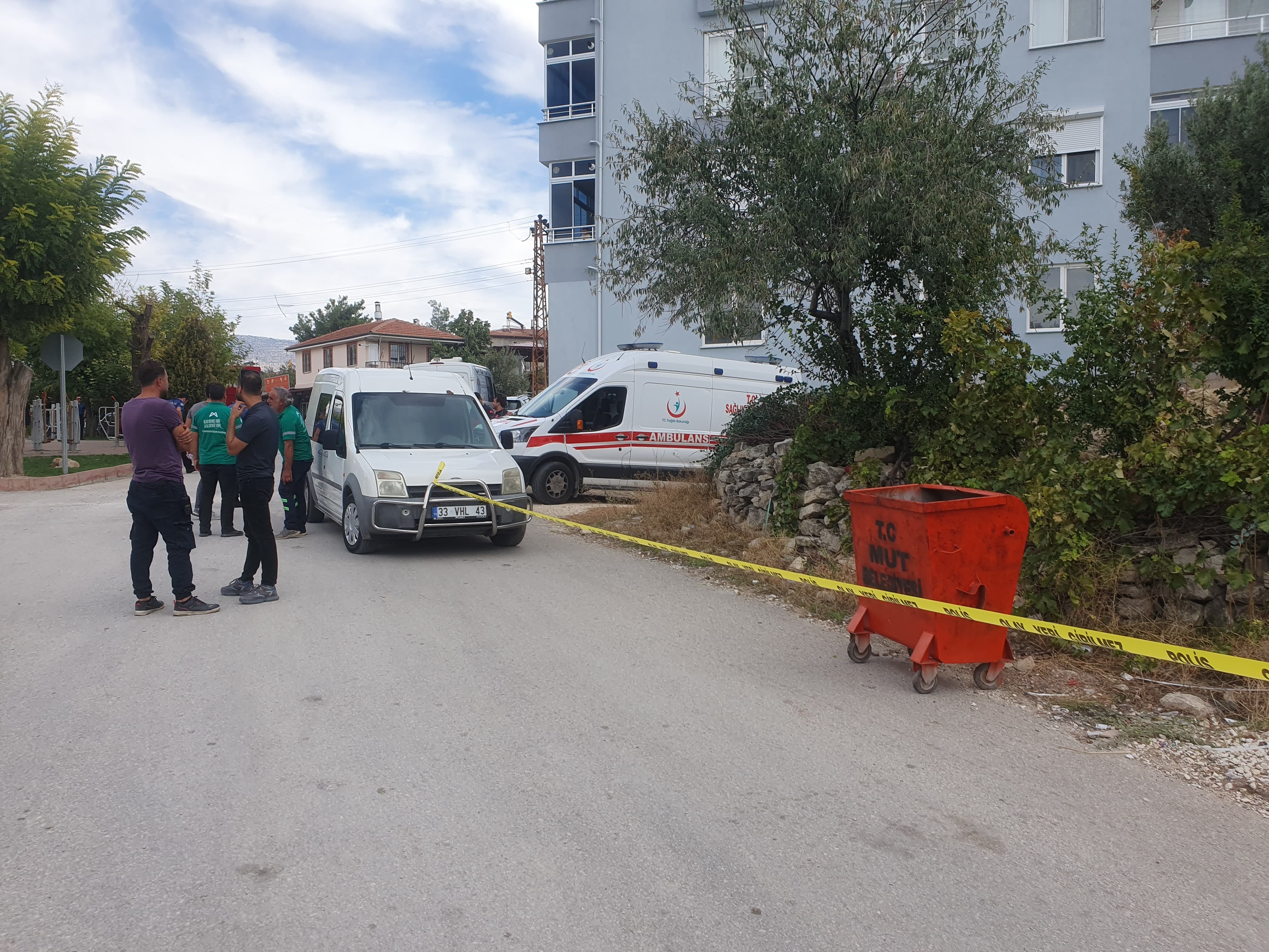 Mersin'de çöp konteynerinde bebek cesedi bulundu