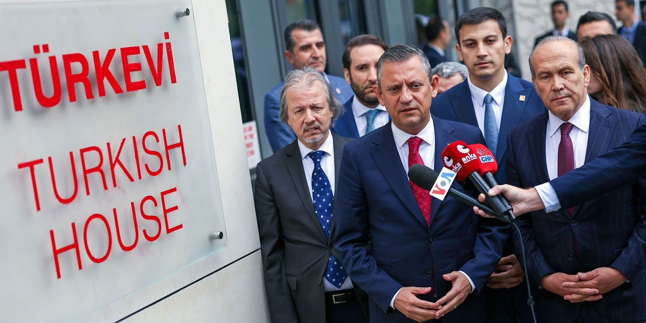 CHP lideri Özel'den, New York’taki Türkevi’ne ziyaret