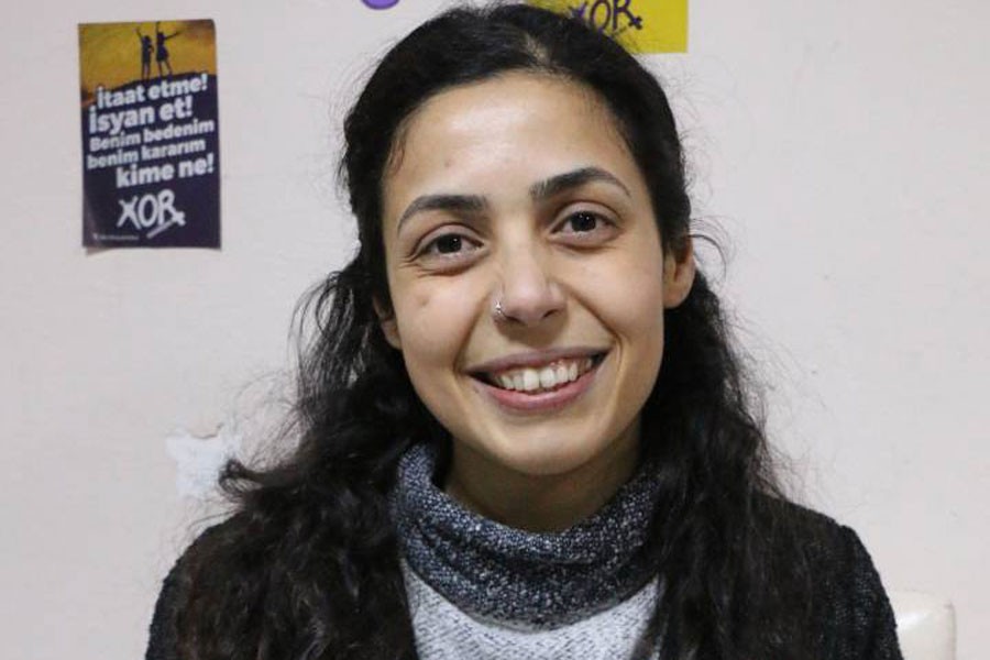 Kaçak iş yeri üç kez mühürlendi AK Parti'den meclis üyesi adayı oldu