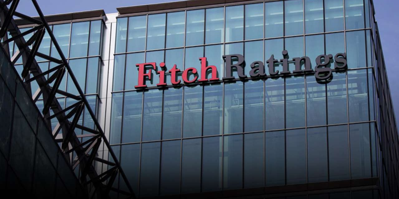 Fitch 8 CHP'li belediyenin ve Türkiye Varlık Fonu'nun kredi notunu yükseltti