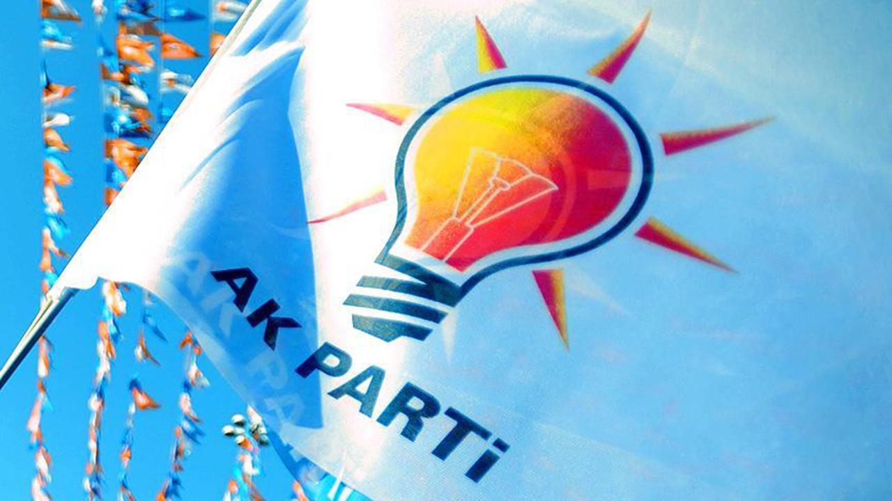 AKP'de deprem! 4 ilçe başkanı ve yönetimleri görevden alındı