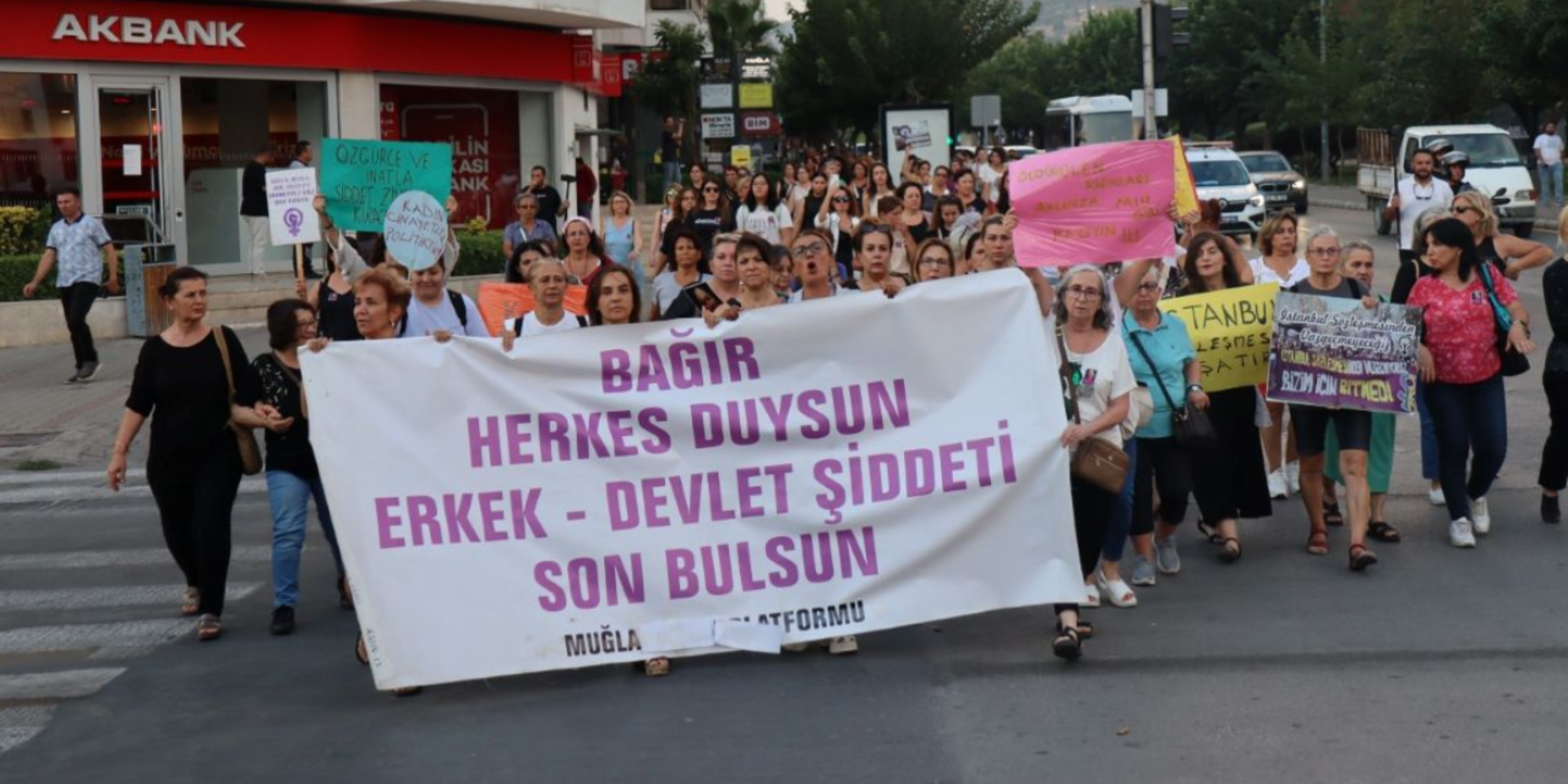 Senem Kıvrık cinayetini protesto eden kadınlara soruşturma açıldı