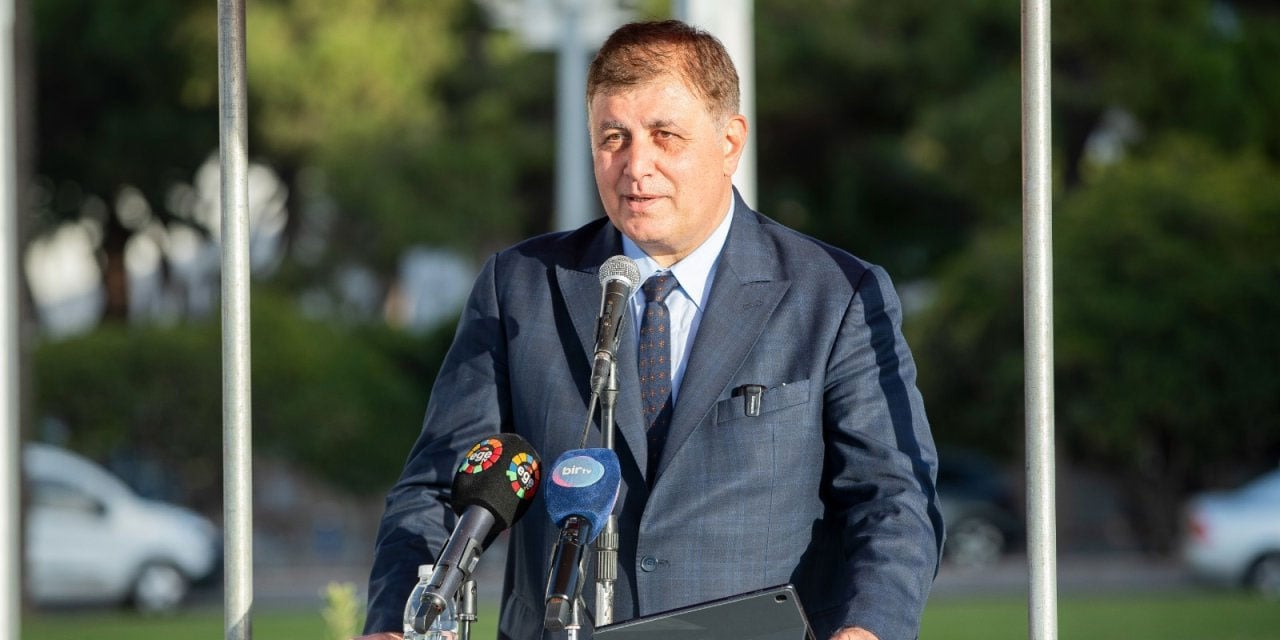 Cemil Tugay'dan tasarruf gerekçesiyle iptal edilen SOLOTÜRK tepkisi: TEKNOFEST İzmir’in kurtuluşundan daha mı önemli?