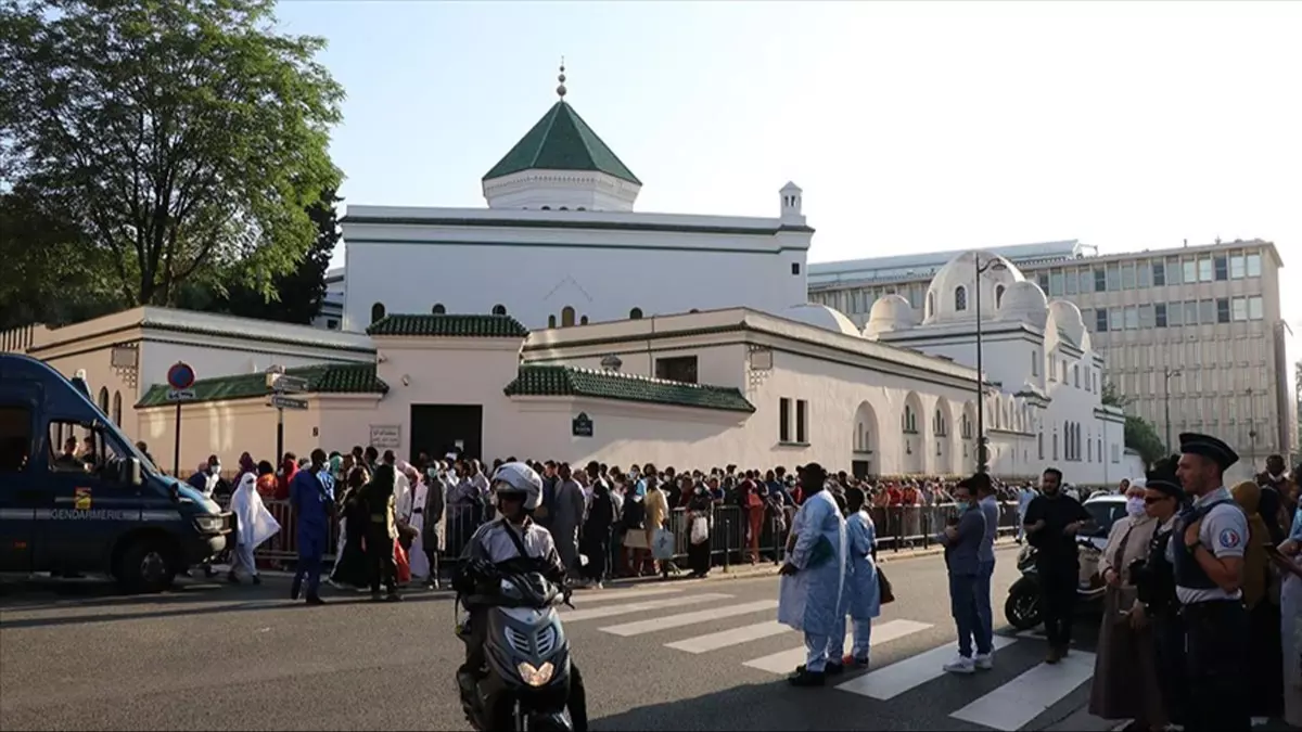Fransa'da ramazan boyunca cami güvenliği için talimat