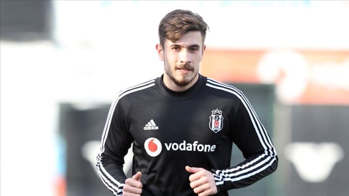 Dorukhan Toköz, Beşiktaş’a neden Sezen Aksu şarkısıyla veda ettiğini açıkladı