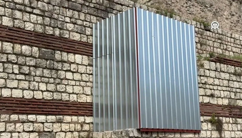 İkbal'in katledildiği Edirnekapı surları demir bariyerlerle kapatıldı