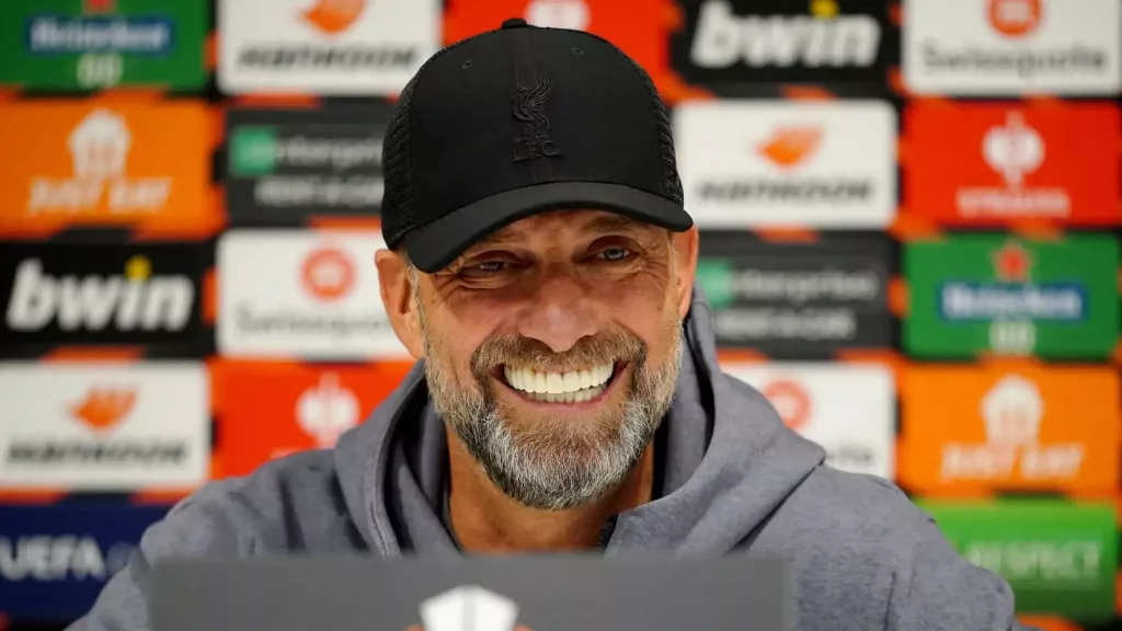 Klopp’un Red Bull ile anlaşması Almanya’yı karıştırdı: Dişleri kadar sahte biri çıktı