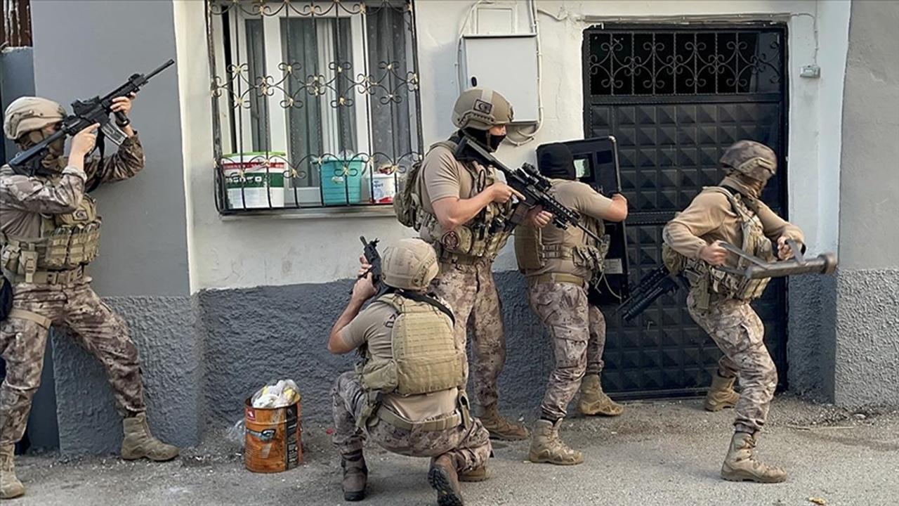 Uyuşturucu tacirlerine 'Narkoçelik-43' operasyonu: 335 kişi yakalandı