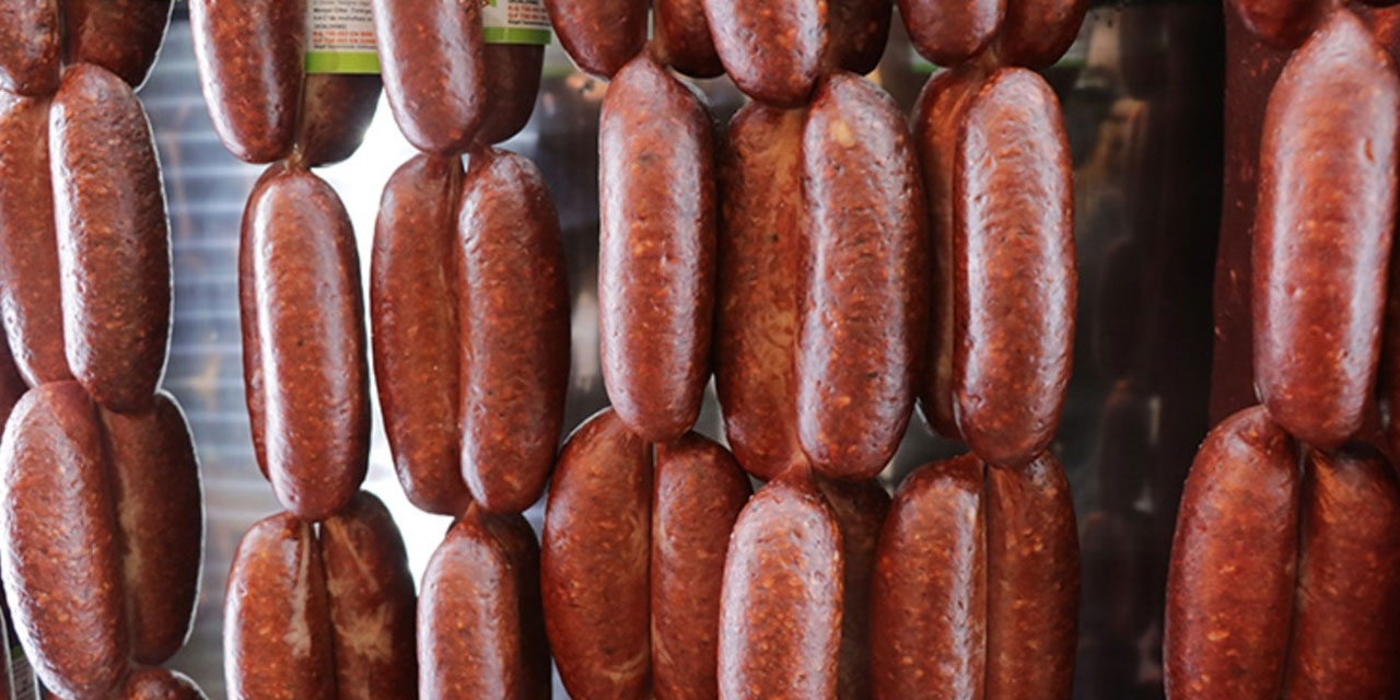 Sucuk yerine at ve eşek eti yedirdiler: İşte tağşiş listesindeki o markalar...