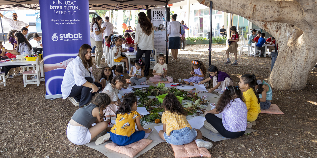 Mersin'de 11 Ekim coşkusu: Çocuklar için bilim ve sanat atölyeleri