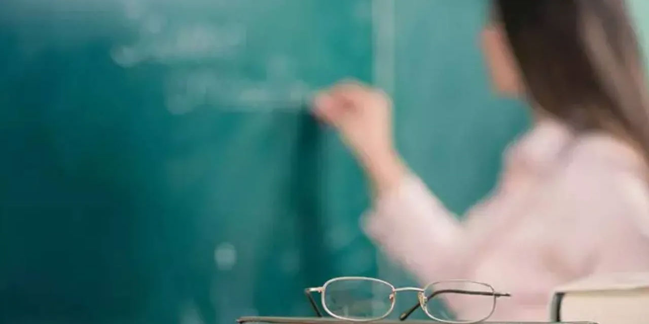 230 bin öğretmene başöğretmenlik fırsatı: 10 bin TL ek maaş