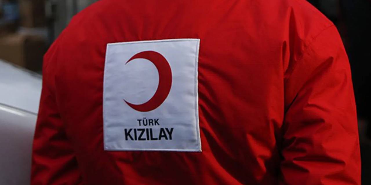 Depremde çadır satıyordu: Kızılay'ın lüks araç filosu ortaya çıktı