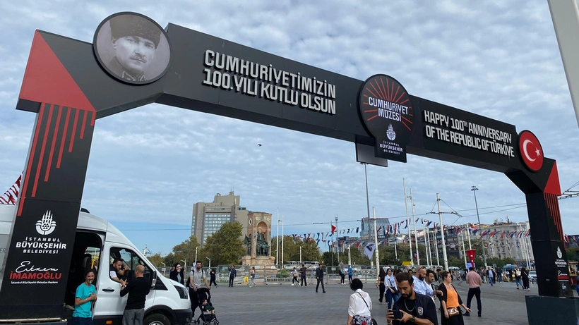 Bakanlıktan İBB'ye suç duyurusu: Tarihi yapı tahrip ediliyormuş