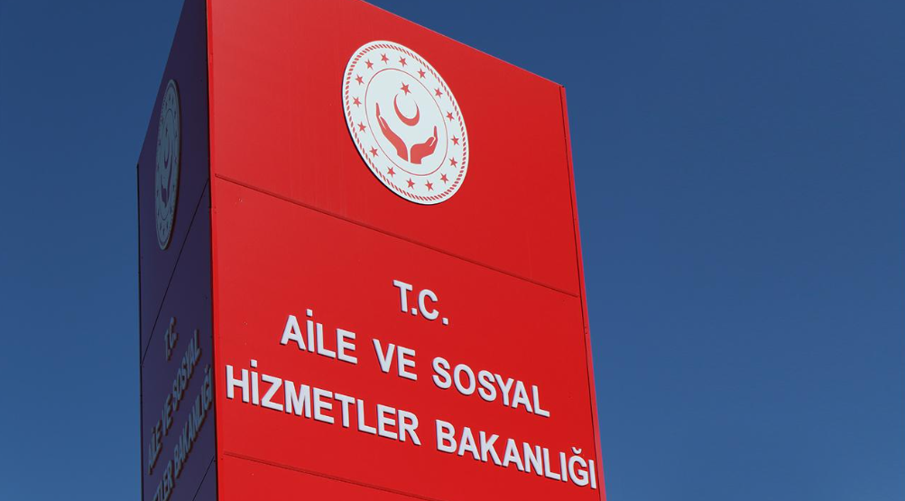 Aile ve Sosyal Hizmetler Bakanlığına 2 bin 390 personel alınacak