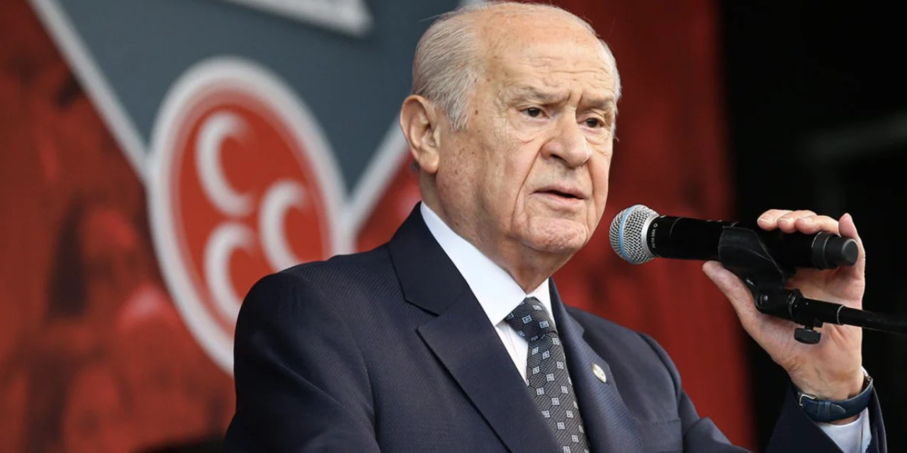 Bahçeli'den Öcalan'a çağrı: 'Örgütün tasfiye edileceğini tek taraflı ilan etsin'