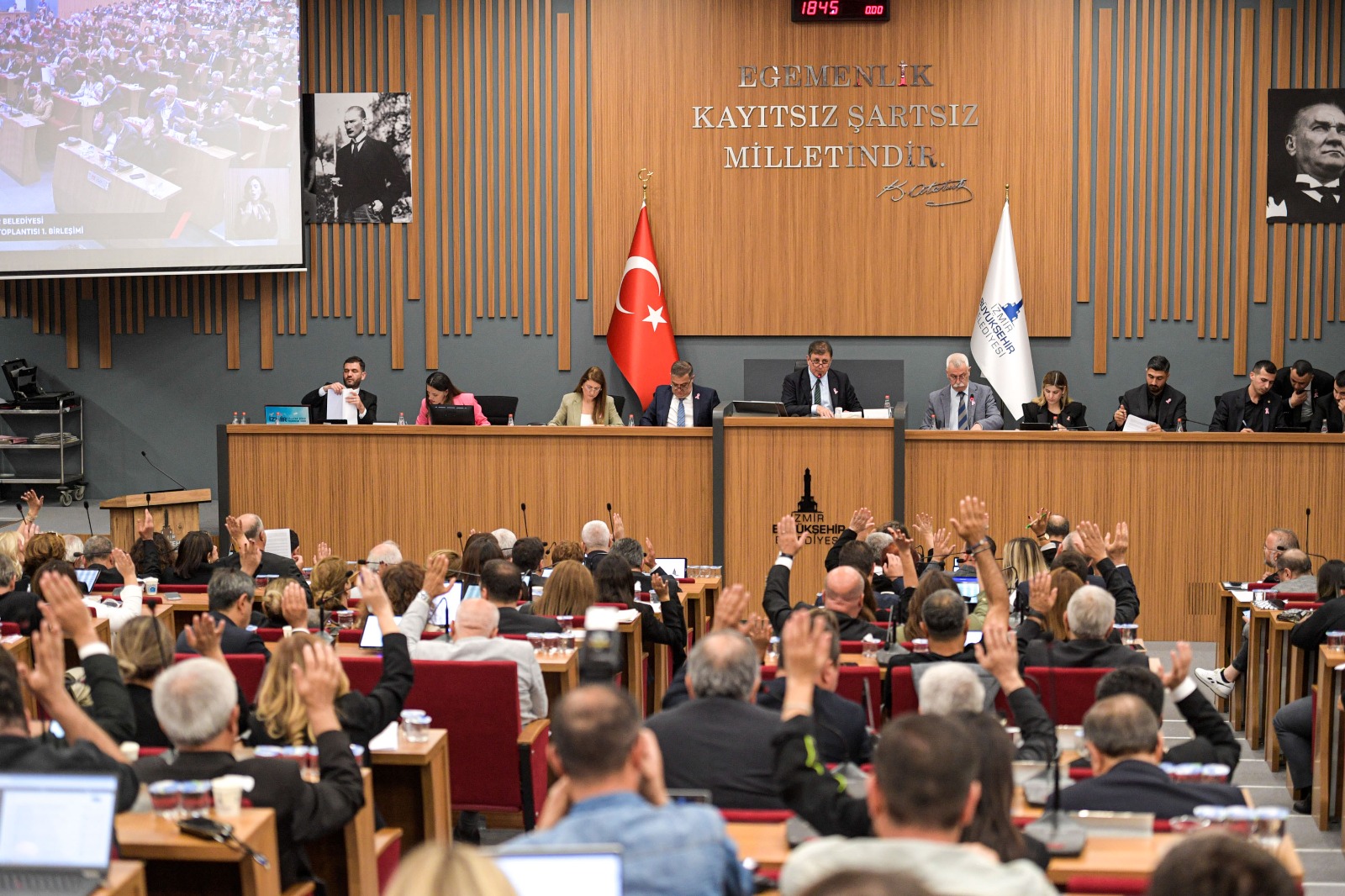 “Karşıyaka’nın hakkını istiyoruz”