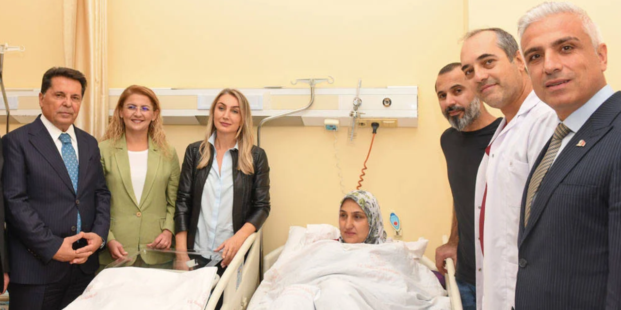 Hamile kadın hastaneye giderken metrobüste doğum yaptı