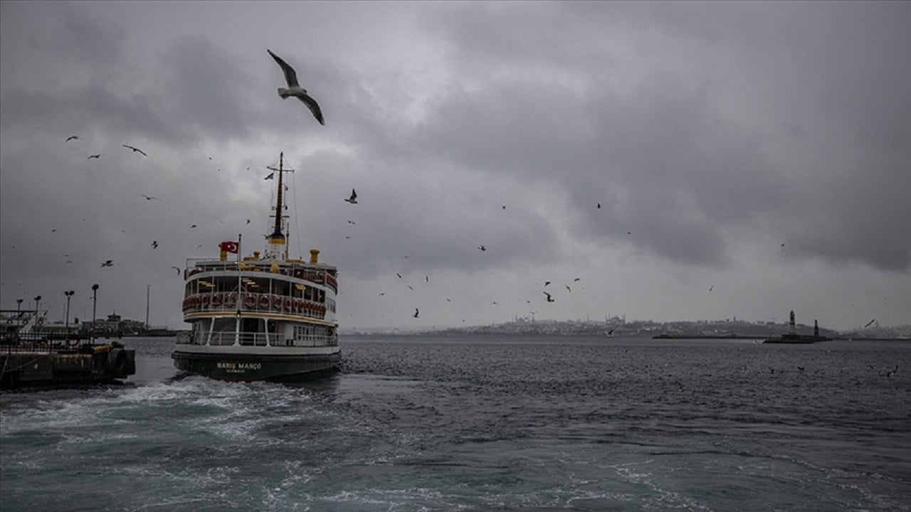 İstanbul'da vapur seferlerine hava engeli