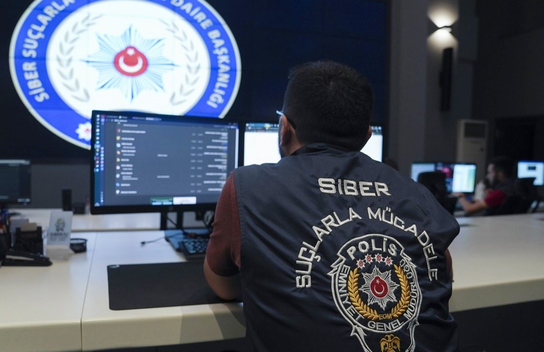 Bakan Yerlikaya: 5 bin 18 sosyal medya hesabı paylaşımlarında suç unsuru tespit edildi