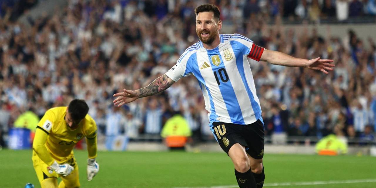 Arjantin Bolivya'yı 6-0 yendi: Messi'den 3 gol, 2 asist