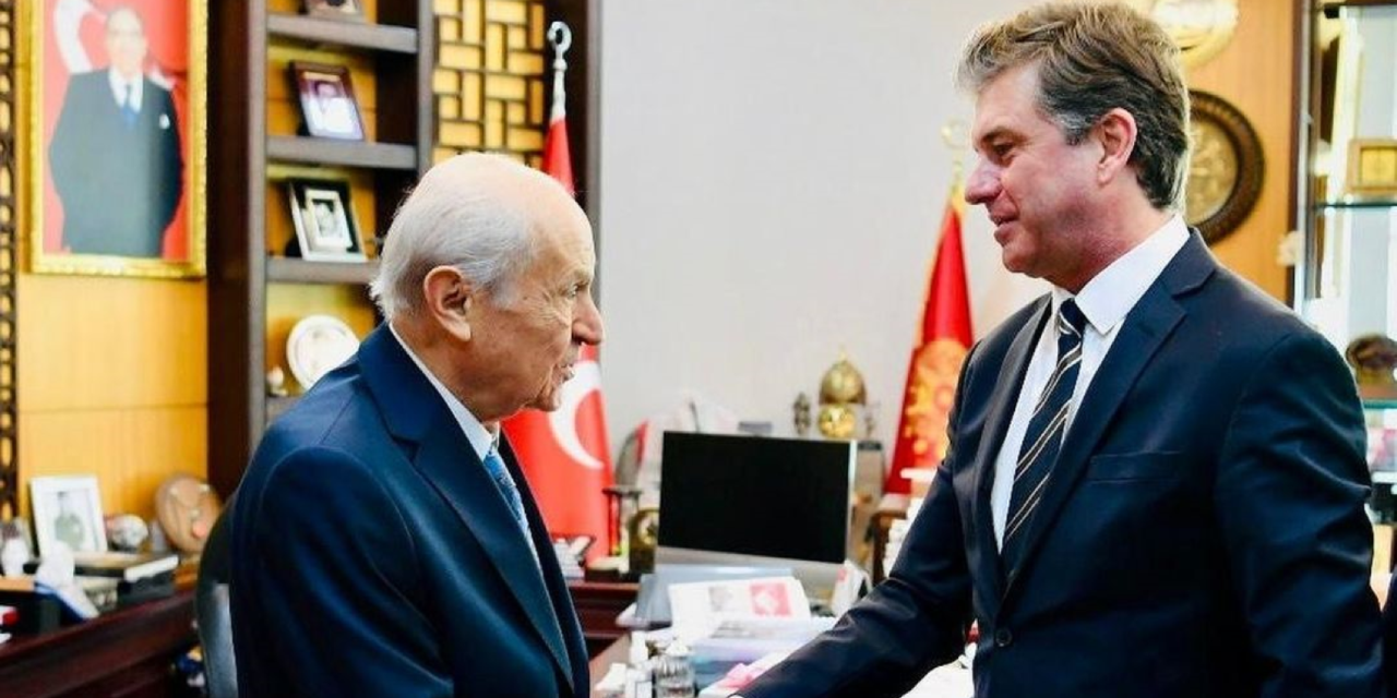 MHP Lideri Devlet Bahçeli, Devlet Opera ve Balesi Genel Müdürü Tan Sağtürk'ü kabul etti