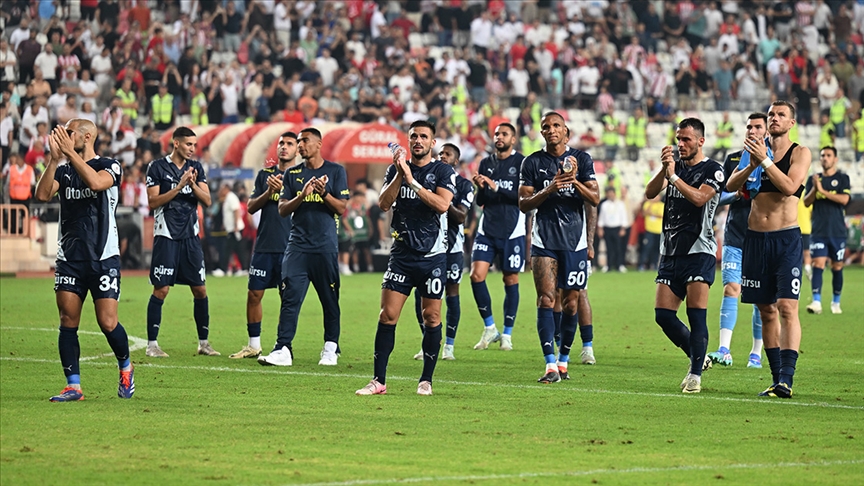 Fenerbahçe zorlu Karadeniz deplasmanına çıkıyor