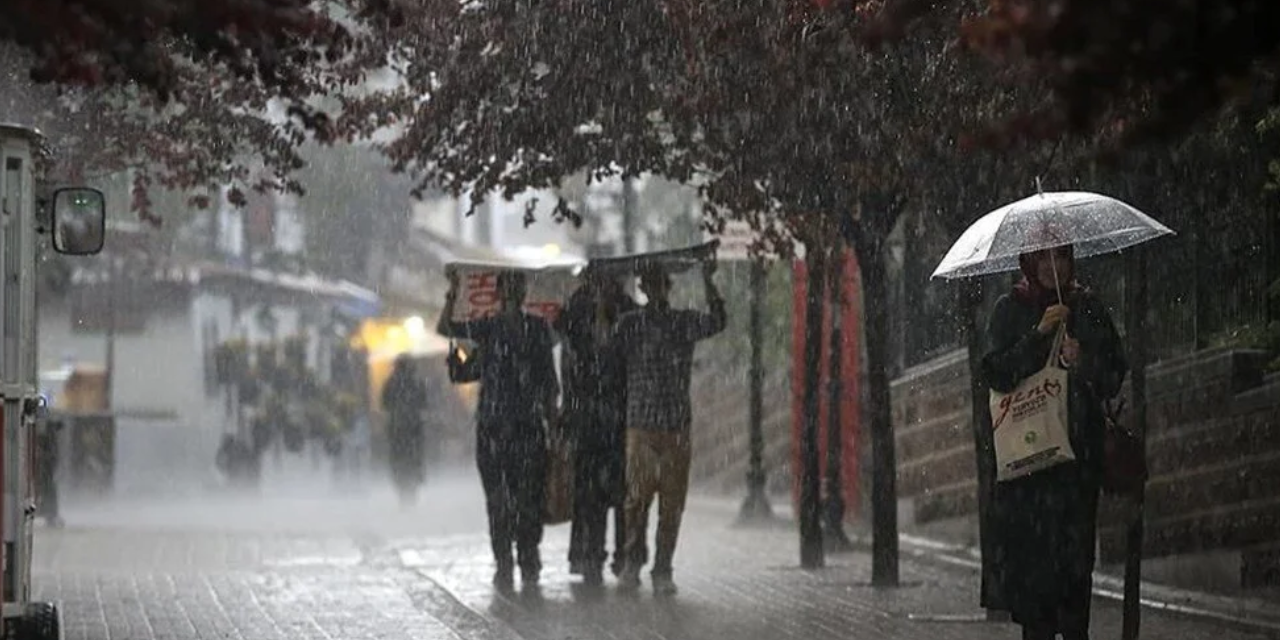 Meteoroloji'den Orta ve Doğu Karadeniz'e kuvvetli sağanak uyarısı