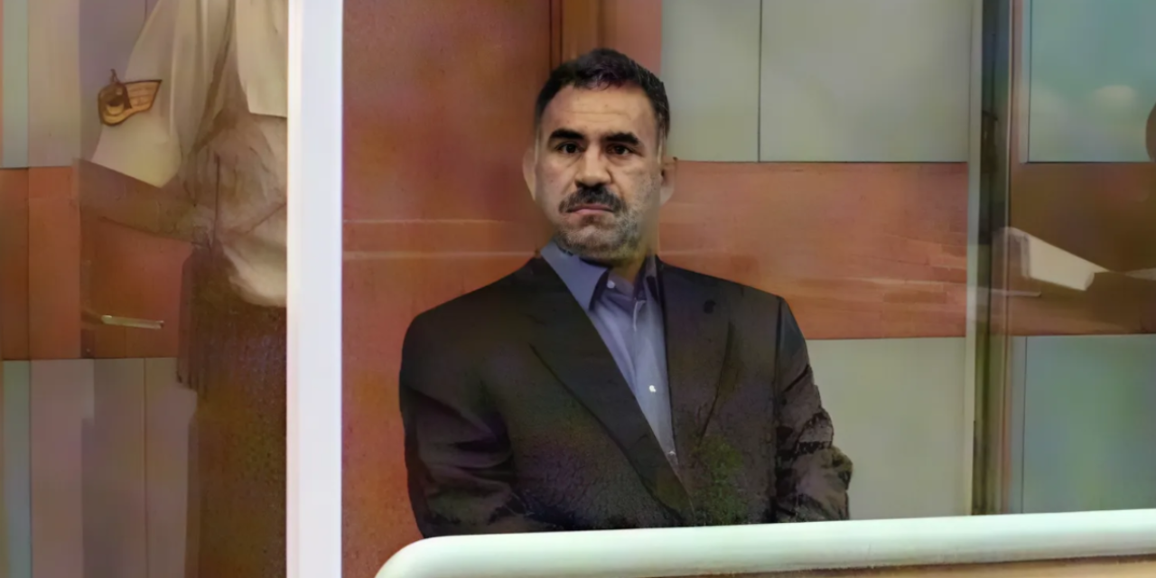 Abdullah Öcalan'dan siyasi süreç mesajı: 'Çatışma zemininden hukuki ve siyasi zemine çekecek güce sahibim'