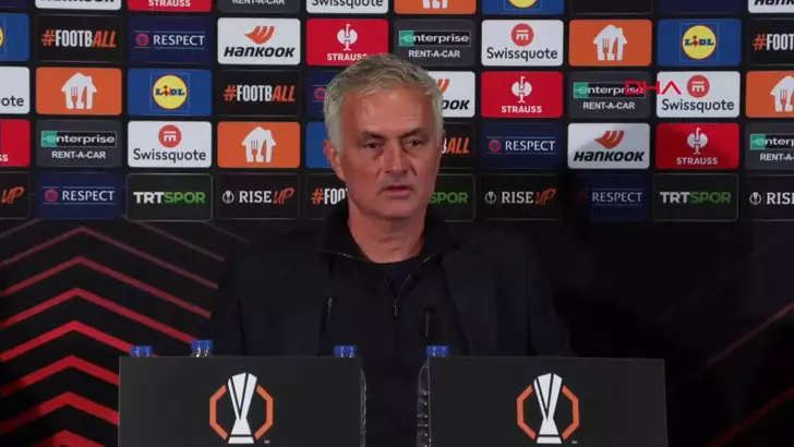 Mourinho Fenerbahçe’yi beğendi: Bizden güçlü bir takıma karşı harika oynadık