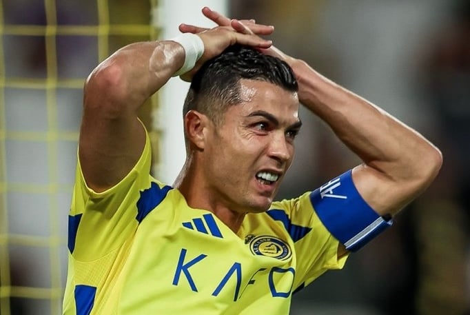 Ronaldo penaltı kaçırdı, Al Nassr elendi