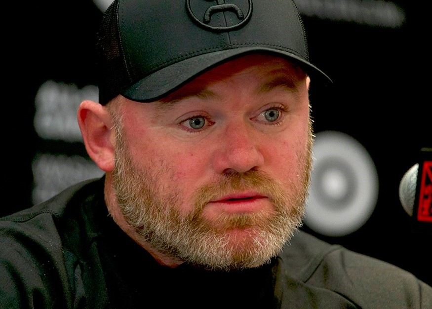 Rooney 4 yıllığına geldi, 4 ayda gitti