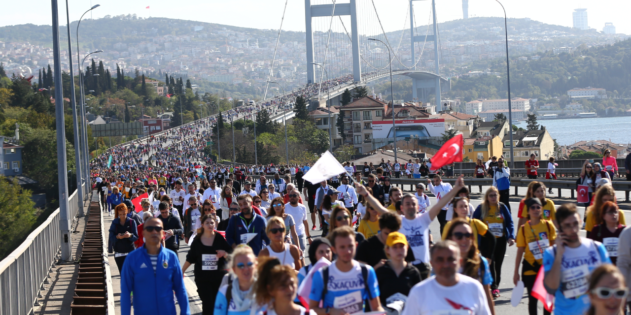 46'ıncı İstanbul Maratonu 40 bin katılımcıyla yarın koşulacak: Bazı yollar trafiğe kapatılacak