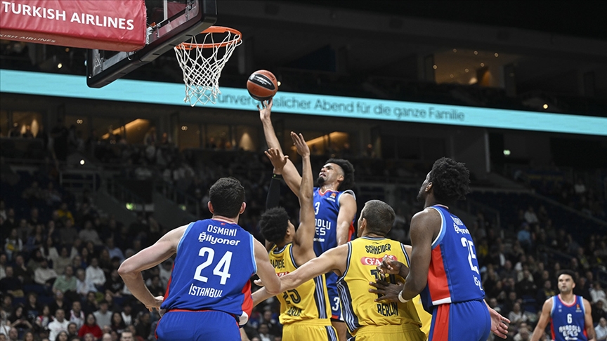 Basketbolda Avrupa kupalarında Türk takımları 10 galibiyet elde etti