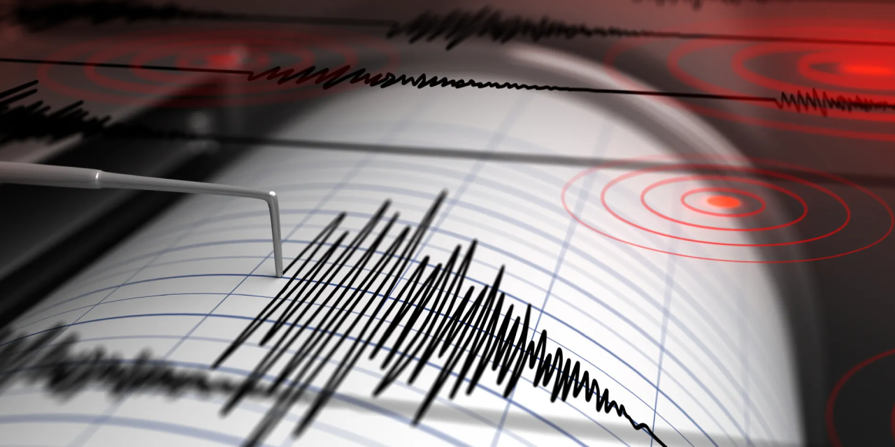 İran'da 5,6 büyüklüğünde deprem