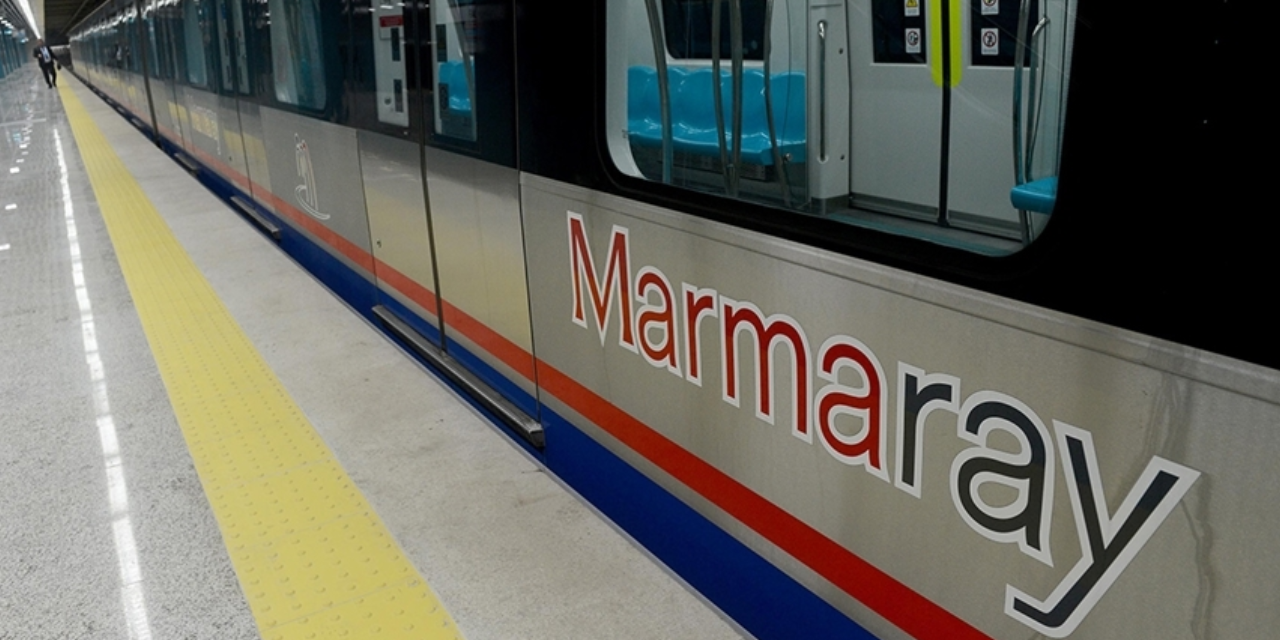 Marmaray seferlerinde aksama: İntihar girişimi