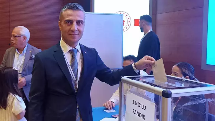 Yüzme Federasyonu’nun yeni başkanı belli oldu