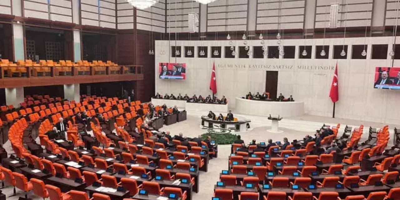 DEM Parti ve CHP, Meclis çalışmalarına katılmama kararı aldı