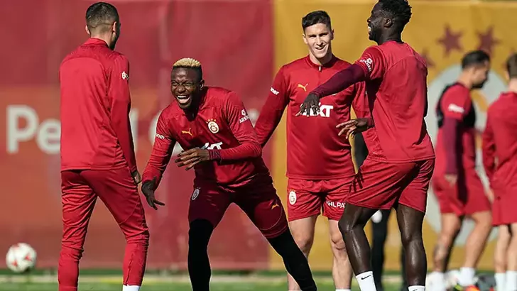 Galatasaray’da Tottenham maçı öncesi Osimhen’in durumu belli oldu