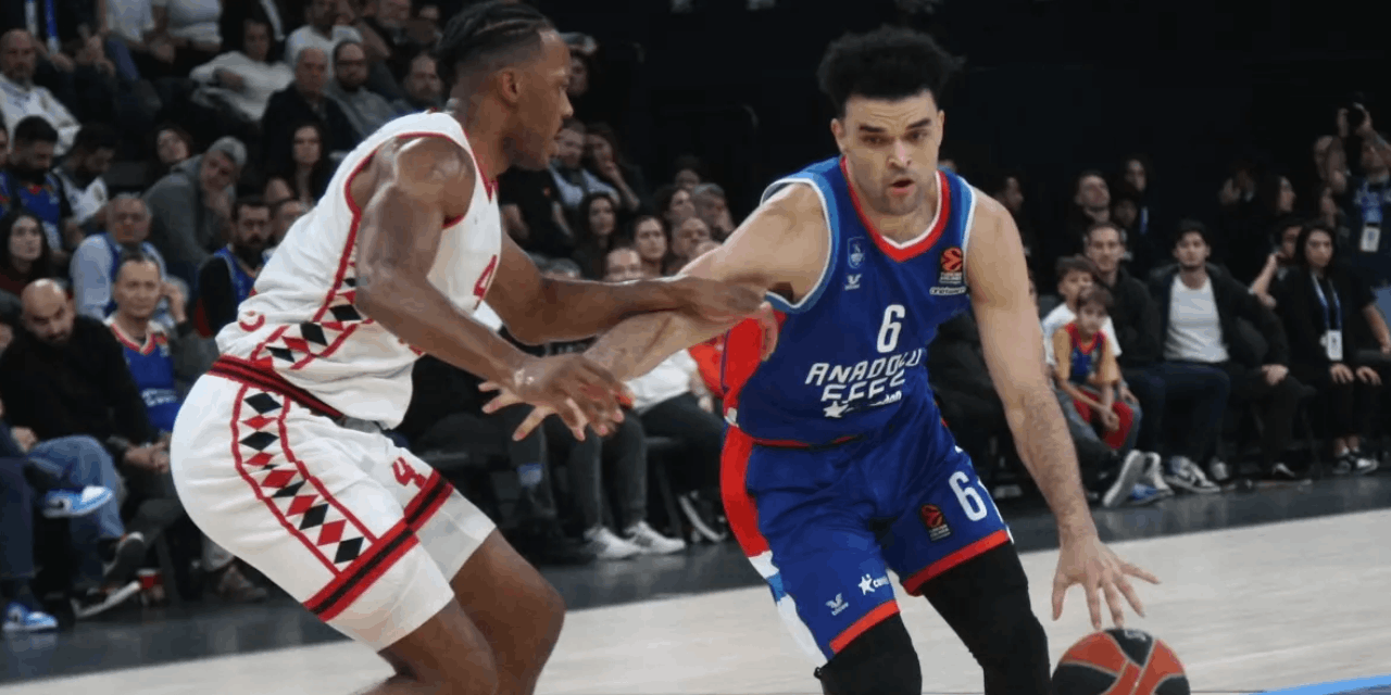 Anadolu Efes, Real Madrid'e konuk oluyor