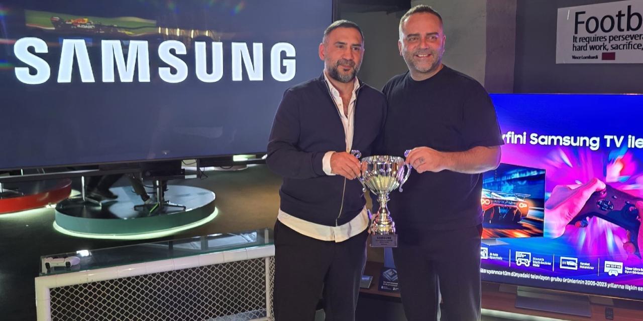 Ümit Karan ve Semih Şentürk Samsung TV’de kozlarını paylaştı