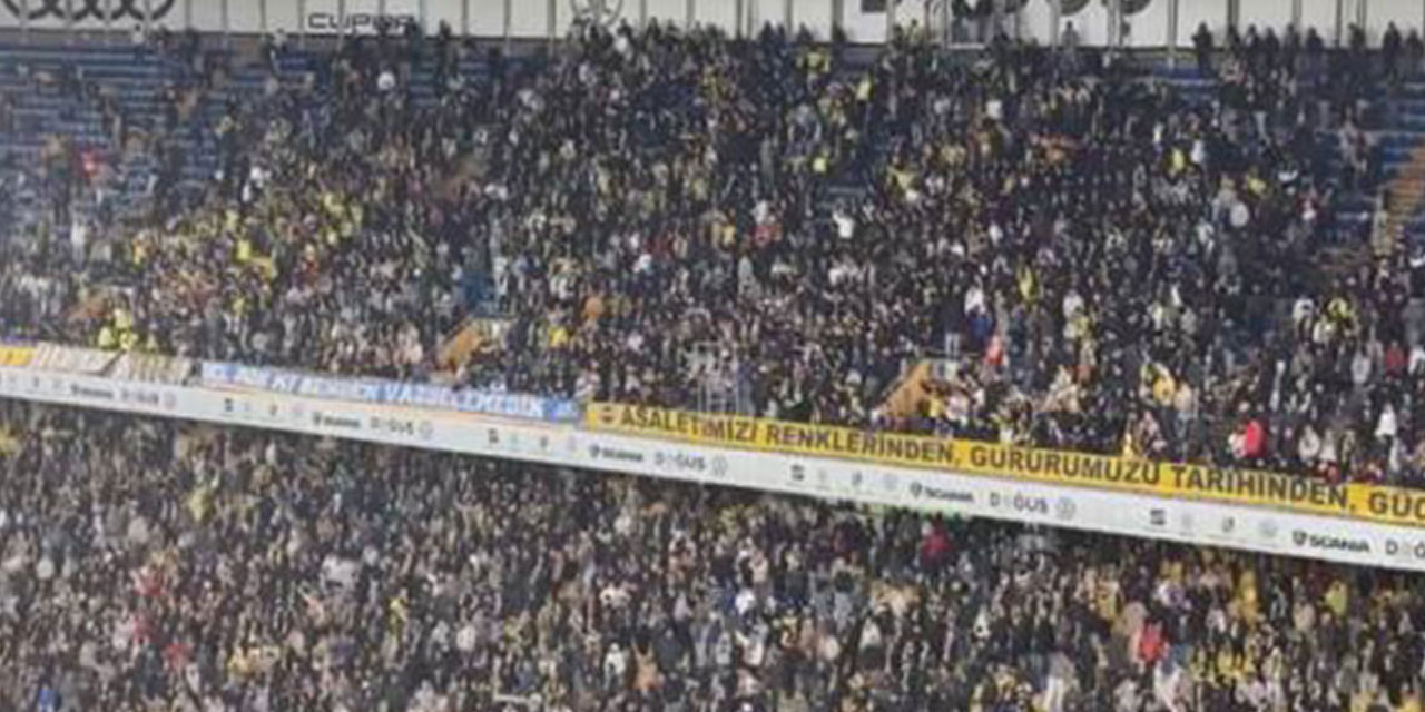 Fenerbahçe maçında Ali Koç'a protesto: Tribünlerden 'Yönetim istifa' tezahüratları