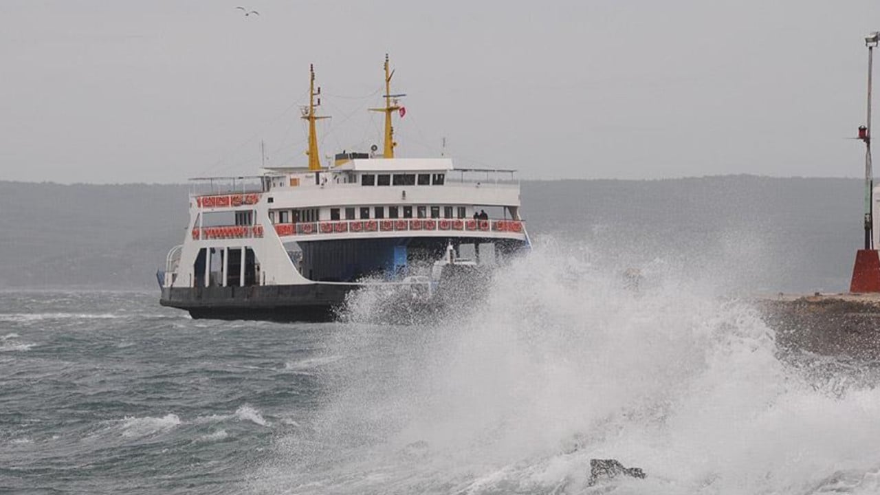 İstanbul'da vapur seferlerine hava engeli